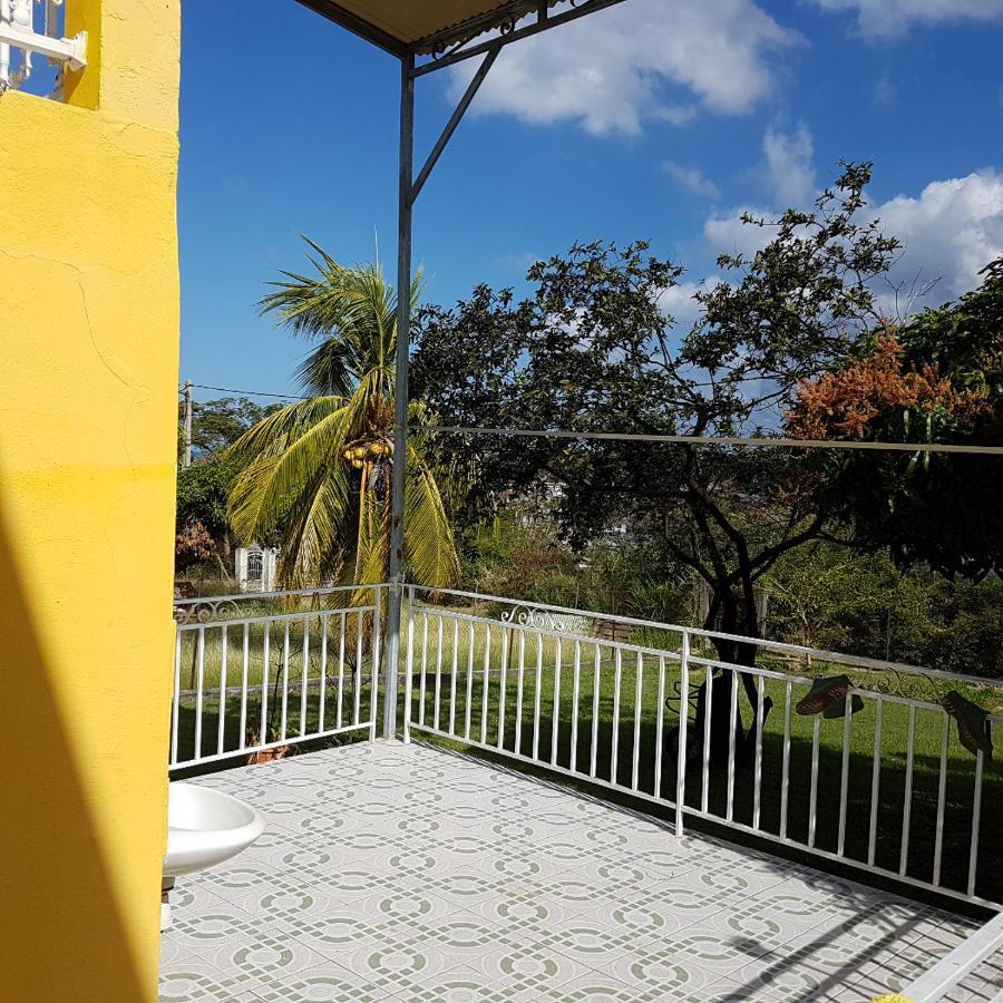 Villa Soleil Dz Baillif Exteriör bild